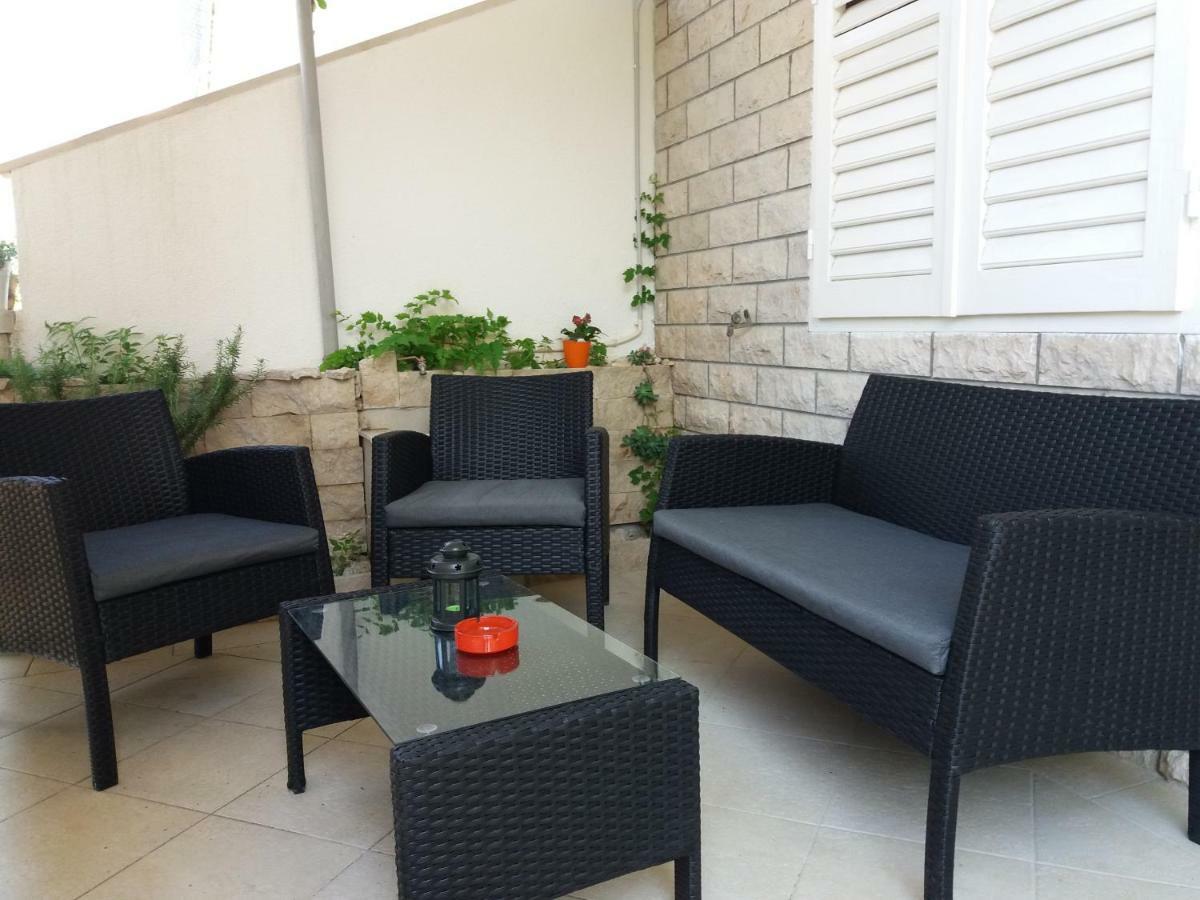 Apartmani Luka Baška Voda Exterior foto